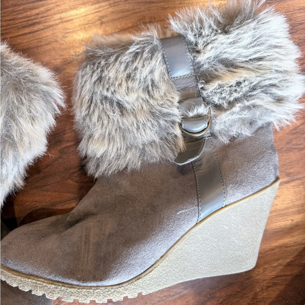 Gray Faux Fur Women's Wedge Boots